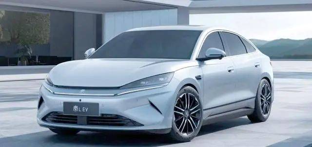 三款配置深度解析：选车指南麻将胡了比亚迪秦L EV(图13)